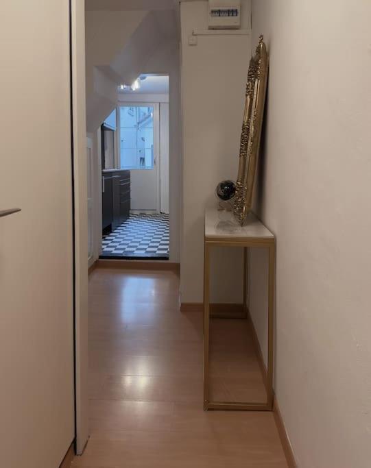 Suesse Wohnung In Zuercher Altstadt 3 취리히 외부 사진
